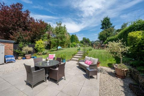 28a Warnham Road, Horsham, RH12 2QU