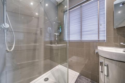 828b London Road, Cheam, Sutton, SM3 9BJ