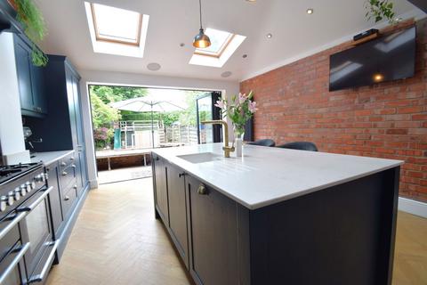 3 bedroom semi-detached house for sale, Ravenoak Road, Cheadle Hulme