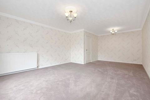 2 bedroom flat for sale, Rutherford Court, Kirkcaldy, KY1