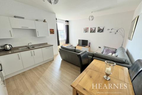 2 bedroom flat for sale, High Street North, Poole, BH15