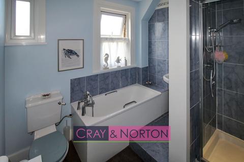 56 Parkview Road, Croydon, CR0 7DE