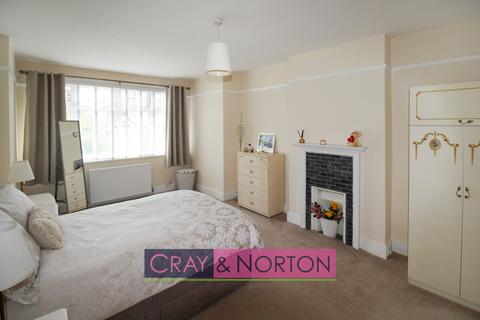 56 Parkview Road, Croydon, CR0 7DE