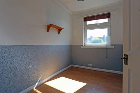 3 bedroom terraced house to rent, Oval Road North, Dagenham