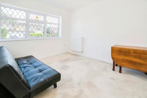 25 The Looms, Parkgate, Neston, CH64 6RE