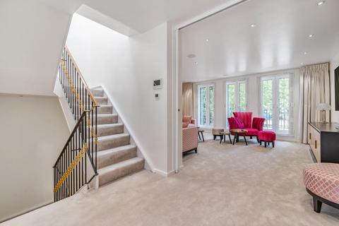 undefined, The Marlowes,  St Johns Wood,  NW8