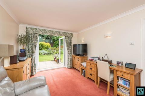 10 The Hedgerows, Wilnecote, Tamworth, B77 2NN