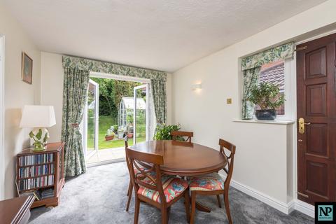 10 The Hedgerows, Wilnecote, Tamworth, B77 2NN