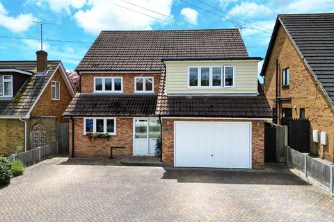 4 bedroom detached house for sale, Worthing Road, Basildon, Essex, SS15