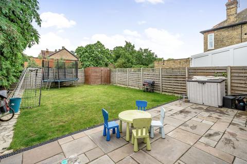 4 bedroom detached house for sale, Bromley Road, Catford