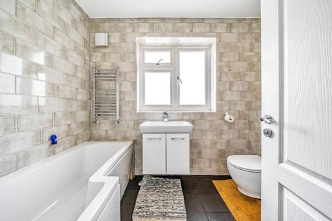 73 Bromley Road, Catford, London, SE6 2UF