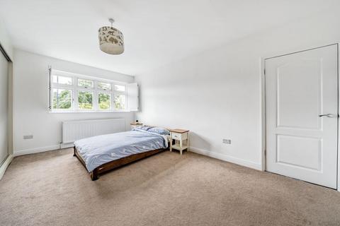 73 Bromley Road, Catford, London, SE6 2UF