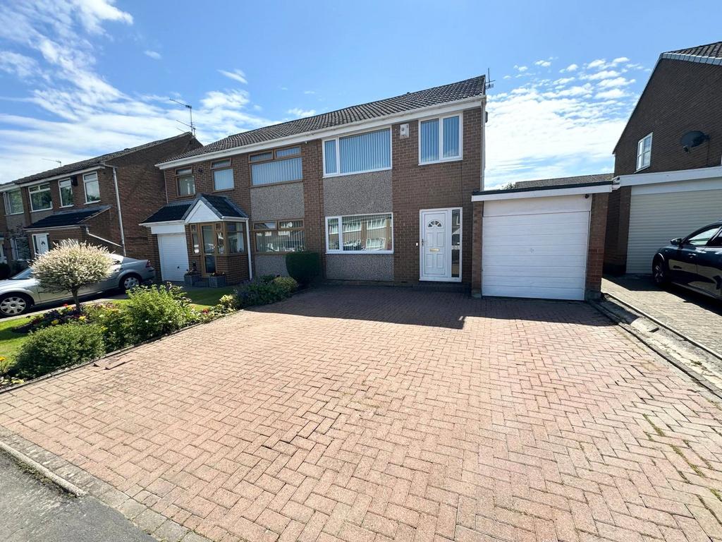 Mayfields, Durham DL16 3 bed semidetached house for sale £140,000