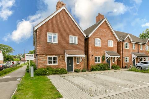 3 bedroom detached house for sale, Webber Street, HORLEY, Surrey, RH6