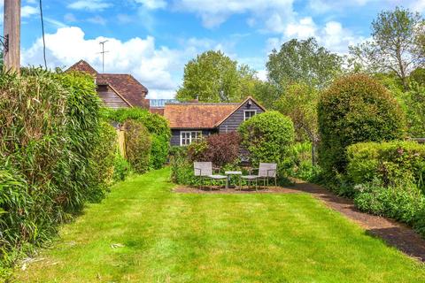 4 bedroom terraced house to rent, Folly Cottages, Frieth RG9