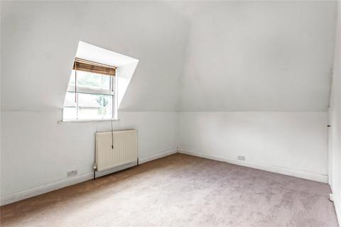 91 Holmesdale Road, Reigate, RH2 0BT