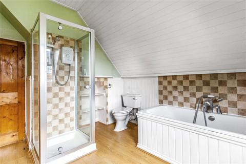 91 Holmesdale Road, Reigate, RH2 0BT