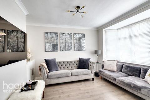 48 Ferguson Avenue, Romford, RM2 6RL