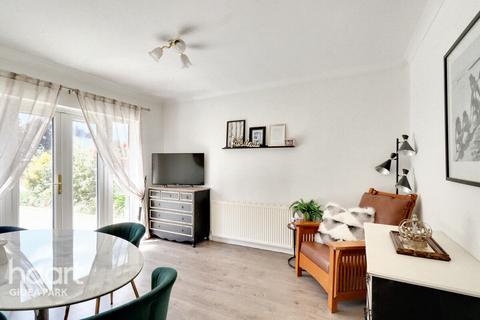 48 Ferguson Avenue, Romford, RM2 6RL