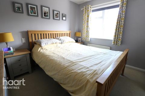 3 bedroom end of terrace house for sale, Sun Lido Square Gardens, Braintree
