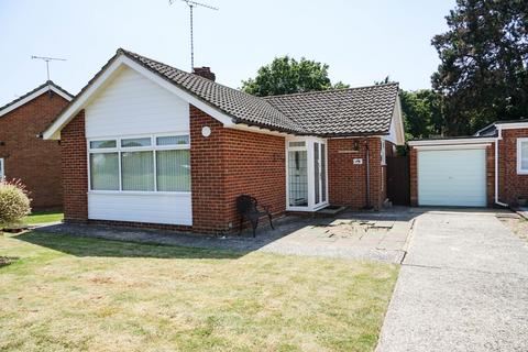 2 bedroom detached bungalow for sale, West Meads, Bognor Regis