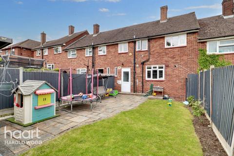 3 bedroom terraced house for sale, Appleby Green, Romford