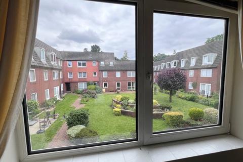 1 bedroom retirement property for sale, Ringwood Road, Ferndown, BH22