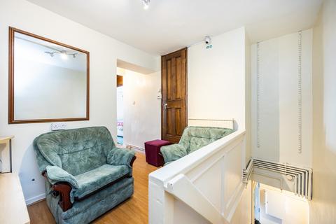 2 bedroom flat for sale, Chiltern Road, London E3