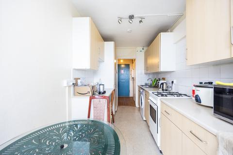 2 bedroom flat for sale, Chiltern Road, London E3