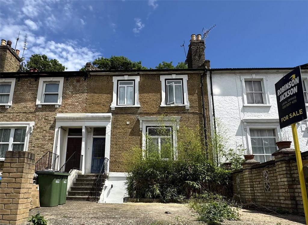 brookhill-road-woolwich-london-se18-2-bed-maisonette-375-000