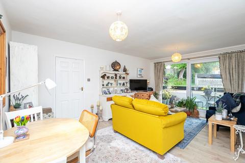 40 Cedar Court, Epping, CM16 4HL
