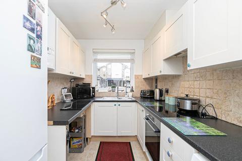40 Cedar Court, Epping, CM16 4HL
