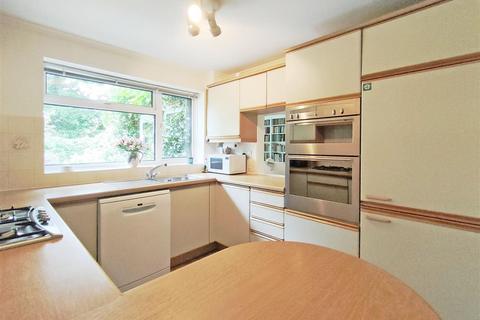 20 Bepton Close, Midhurst, GU29 9QR
