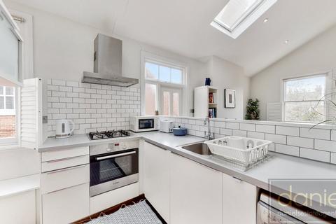 3 bedroom flat for sale, Furness Road, Kensal Green, London, NW10