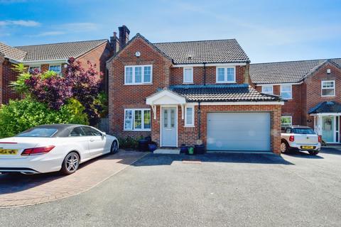 4 bedroom detached house for sale, Wisbech Way, Lymington SO41