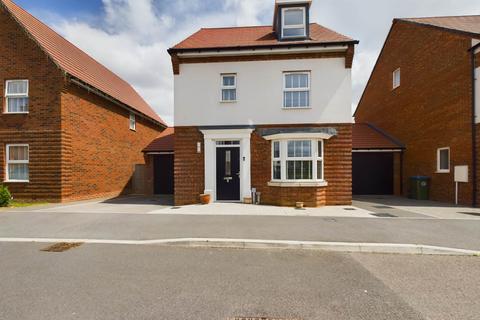 4 bedroom detached house for sale, Emperor Lane, Aylesbury HP22