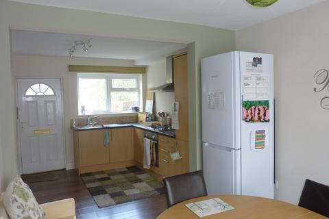 3 bedroom semi-detached house to rent, James Nelson Crescent,