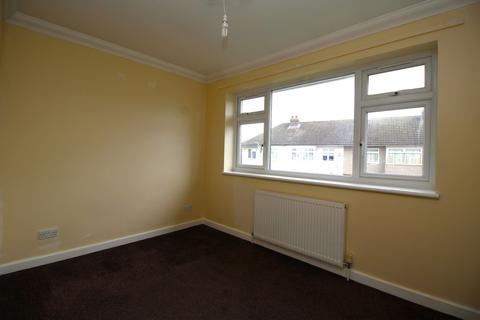 2 bedroom flat to rent, Rainham RM13