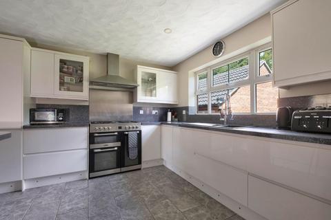 5 bedroom detached house for sale, Magistrates Road, Hampton Vale, Peterborough, PE7