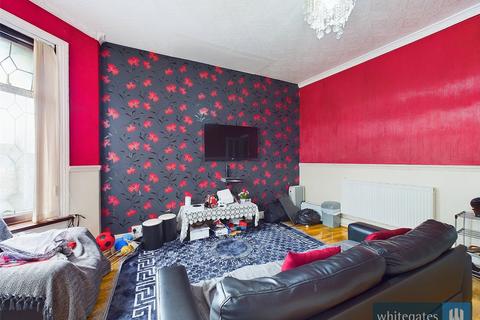 4 bedroom terraced house for sale, Killinghall Road, Bradford, West Yorkshire, BD3