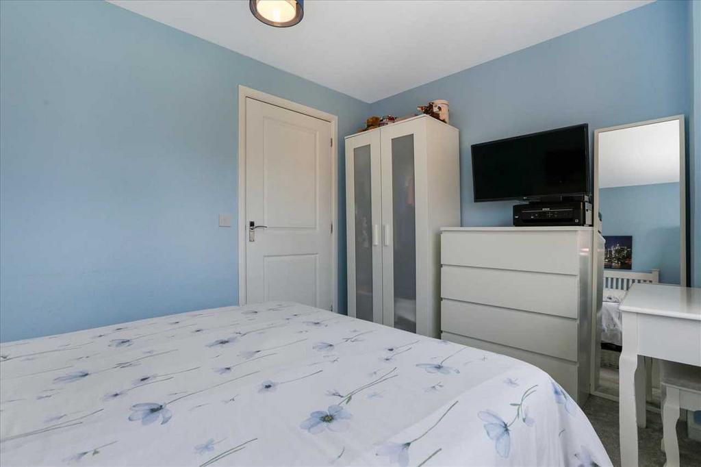 Bedroom One (2)