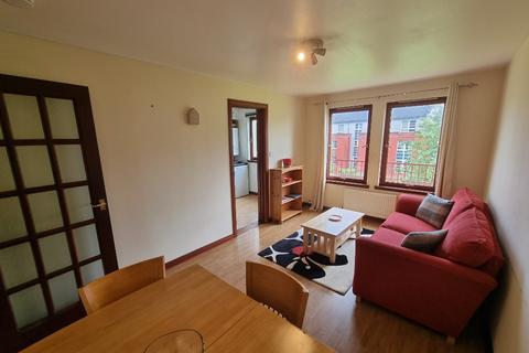 2 bedroom flat to rent, Picktillum Place, Kittybrewster, Aberdeen, AB25