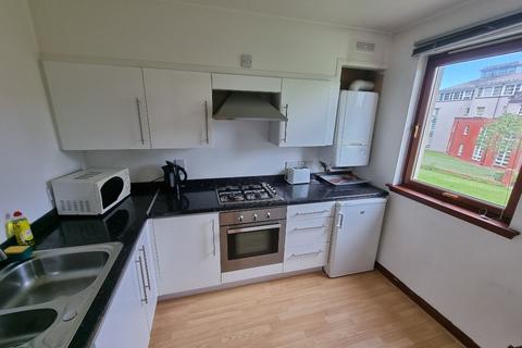 2 bedroom flat to rent, Picktillum Place, Kittybrewster, Aberdeen, AB25