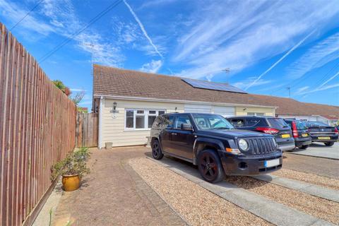 3 bedroom bungalow for sale, Holland on Sea CO15