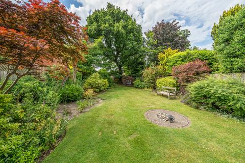 Pendle Lodge Pembroke Road, Woking, GU22 7DY