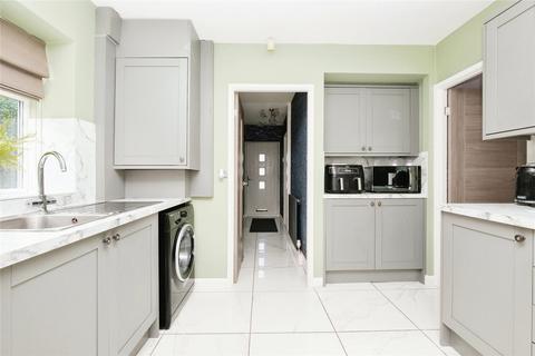 102 Asket Drive, Leeds, LS14 1HU