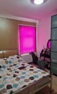 3 bedroom terraced house to rent, Redclyffe Road, London, E6