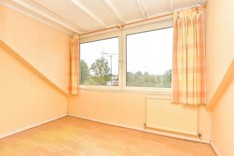 33 Asquith Road, Gillingham, ME8 0JD