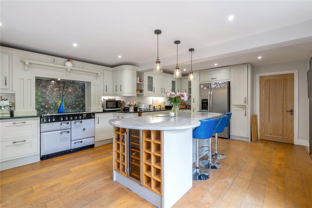 Kitchen/ Breakfast
