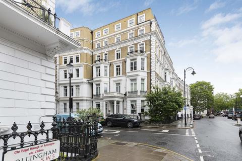 3 bedroom apartment to rent, Courtfield Gardens, London, SW5